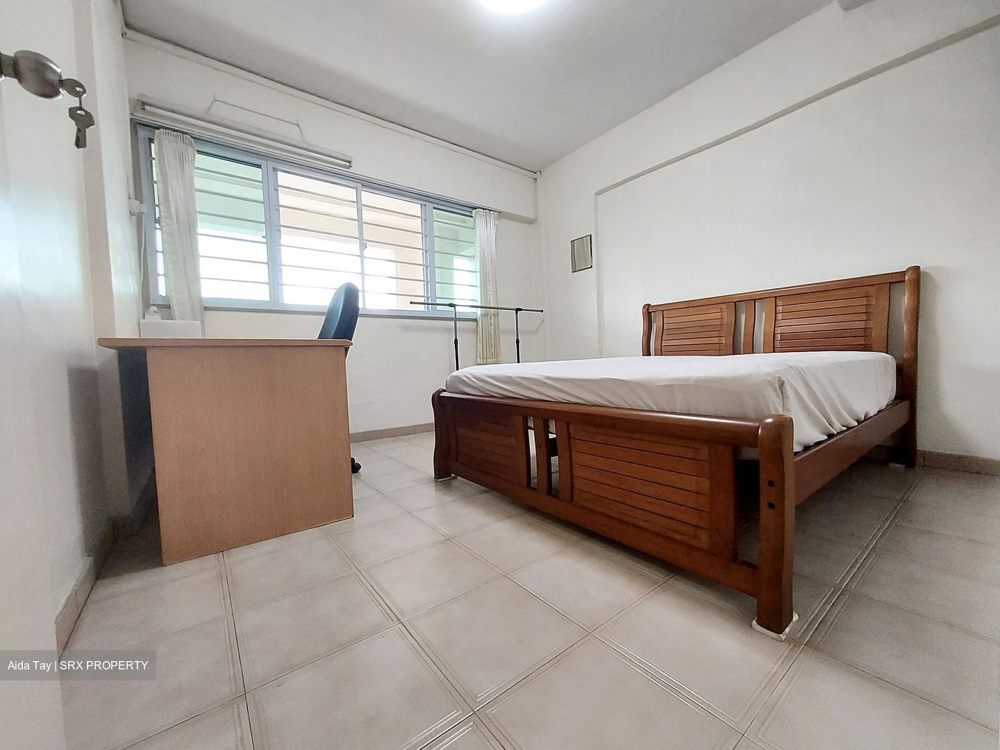 Blk 336 Jurong East Avenue 1 (Jurong East), HDB Executive #446519831